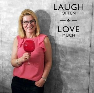 Meet your Posher, Eszter